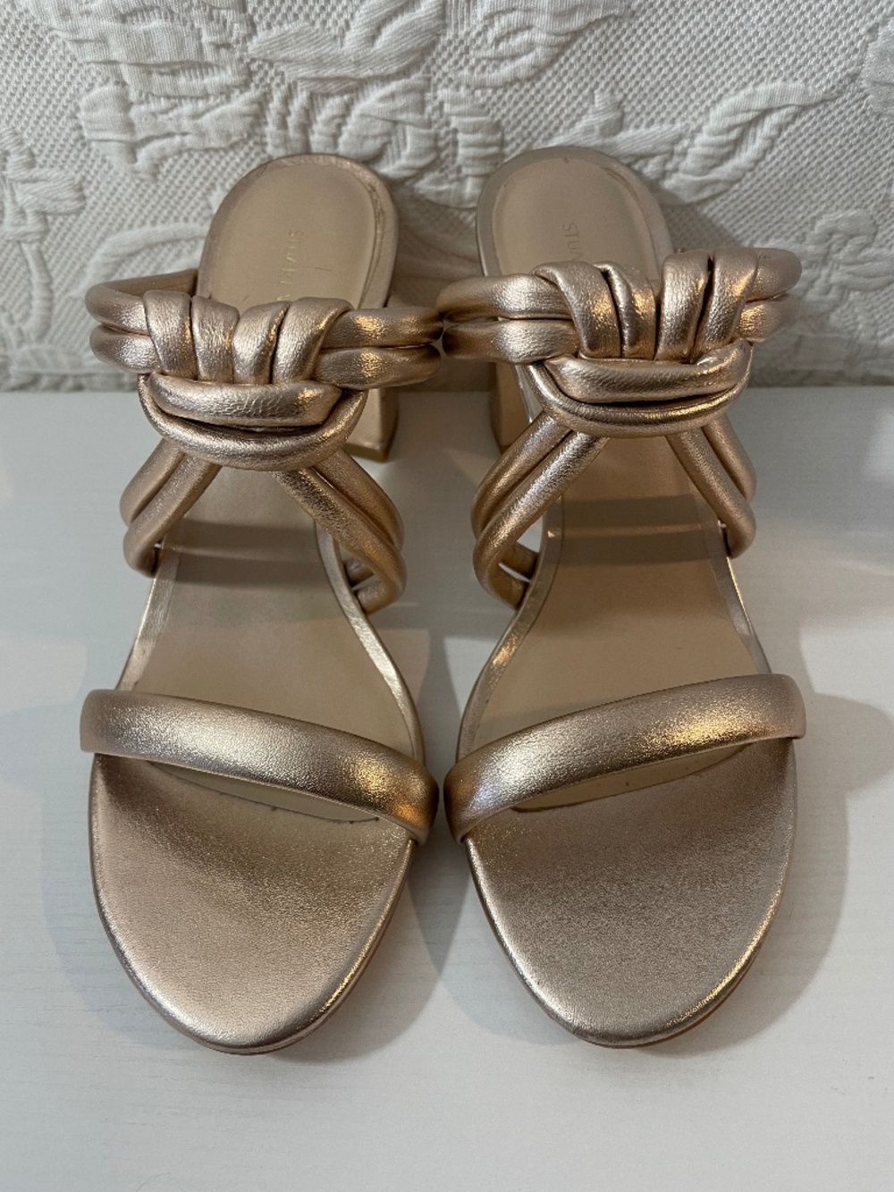 Stuart Weitzman Twistknot Gold Champagne Leather Sandal Block Heels Size 7